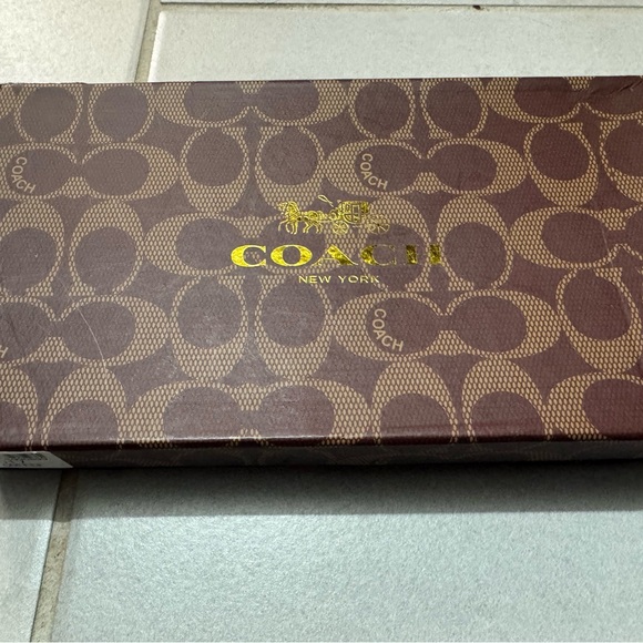 Coach Tan Signature Wallet with Gold Accents - Picture 3 of 6